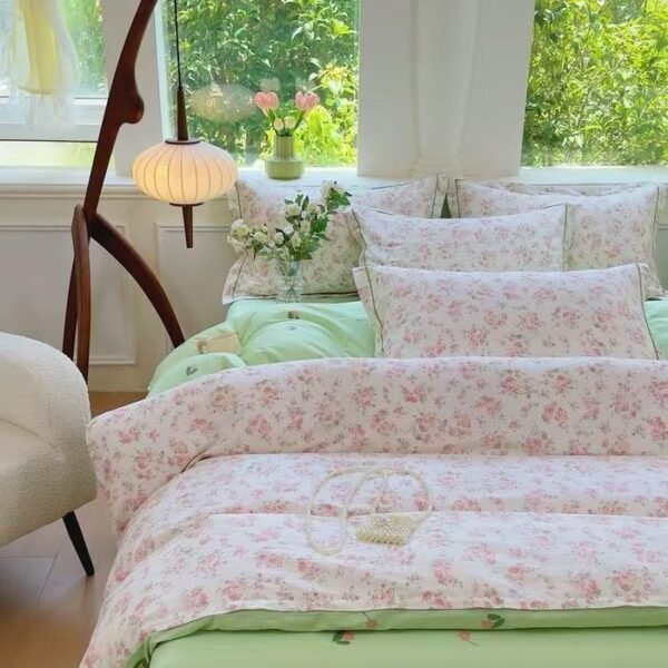 100% cotton embroidered four-piece set, skin-friendly and breathable